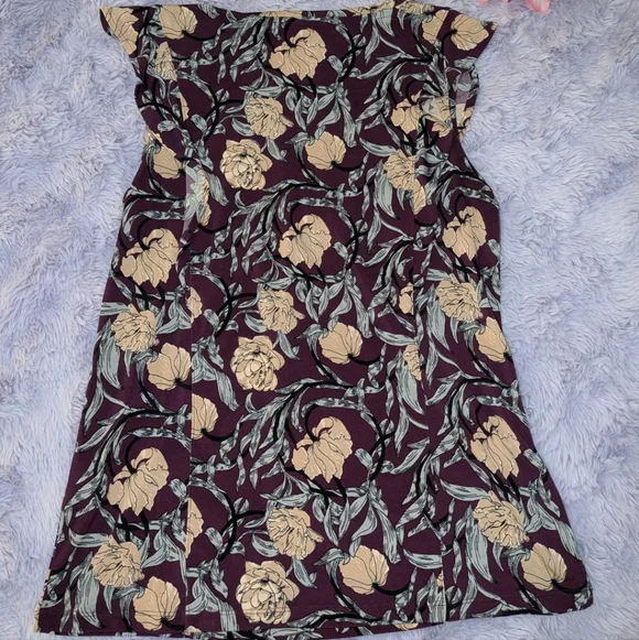 NWOT Banana Republic Purple and Cream Floral Blouse - Picture 2 of 6